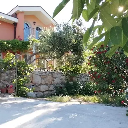 Ferienhaus Olive Tree