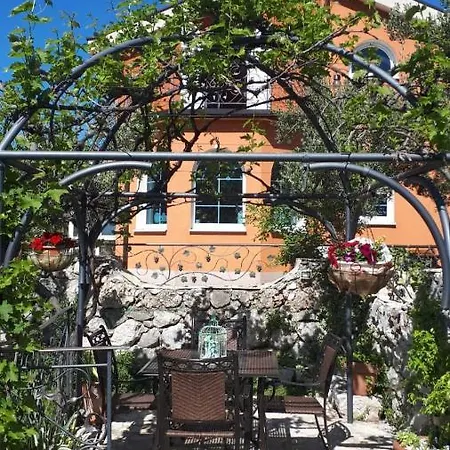 Ferienhaus Olive Tree